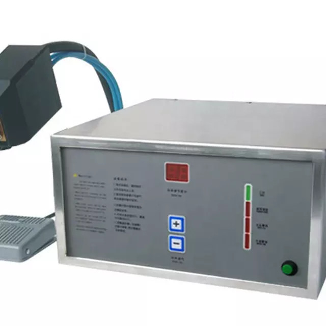 Máquina de aquecimento de alta frequência da indução portátil para a decoração pequena do metal dos PCes