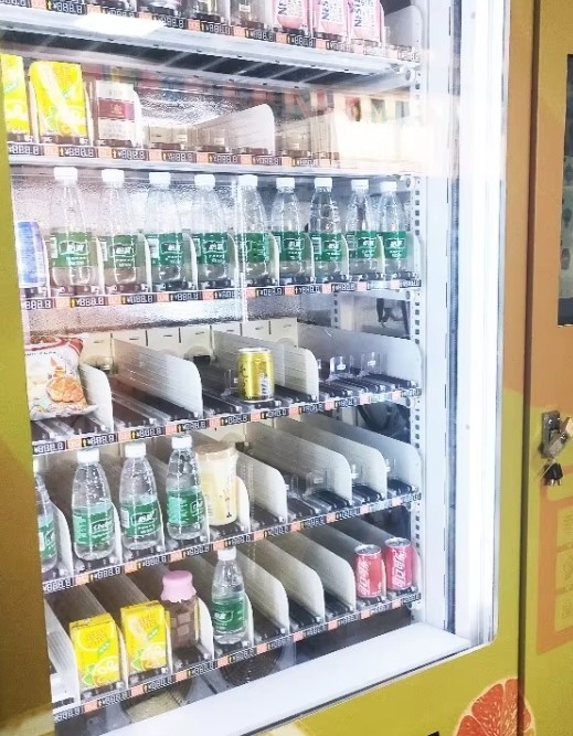 Aquecimento a altas temperaturas até 55 graus Menos de 15 segundos para refeições frias Refeições aquecidas