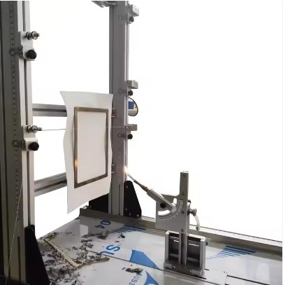 Teste de retardador de chama de tecidos de alto desempenho para materiais têxteis e brinquedos com uma ampla gama de tecidos orientados verticalmente